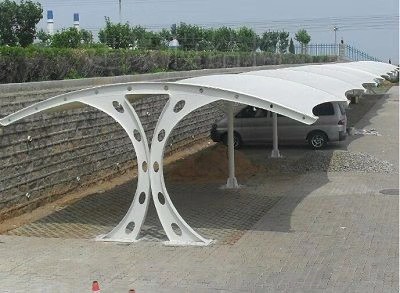 膜結構車棚