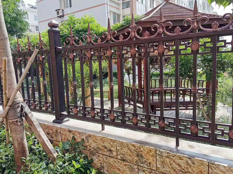 鋁藝護欄