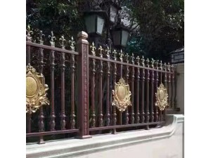 鋁藝護欄